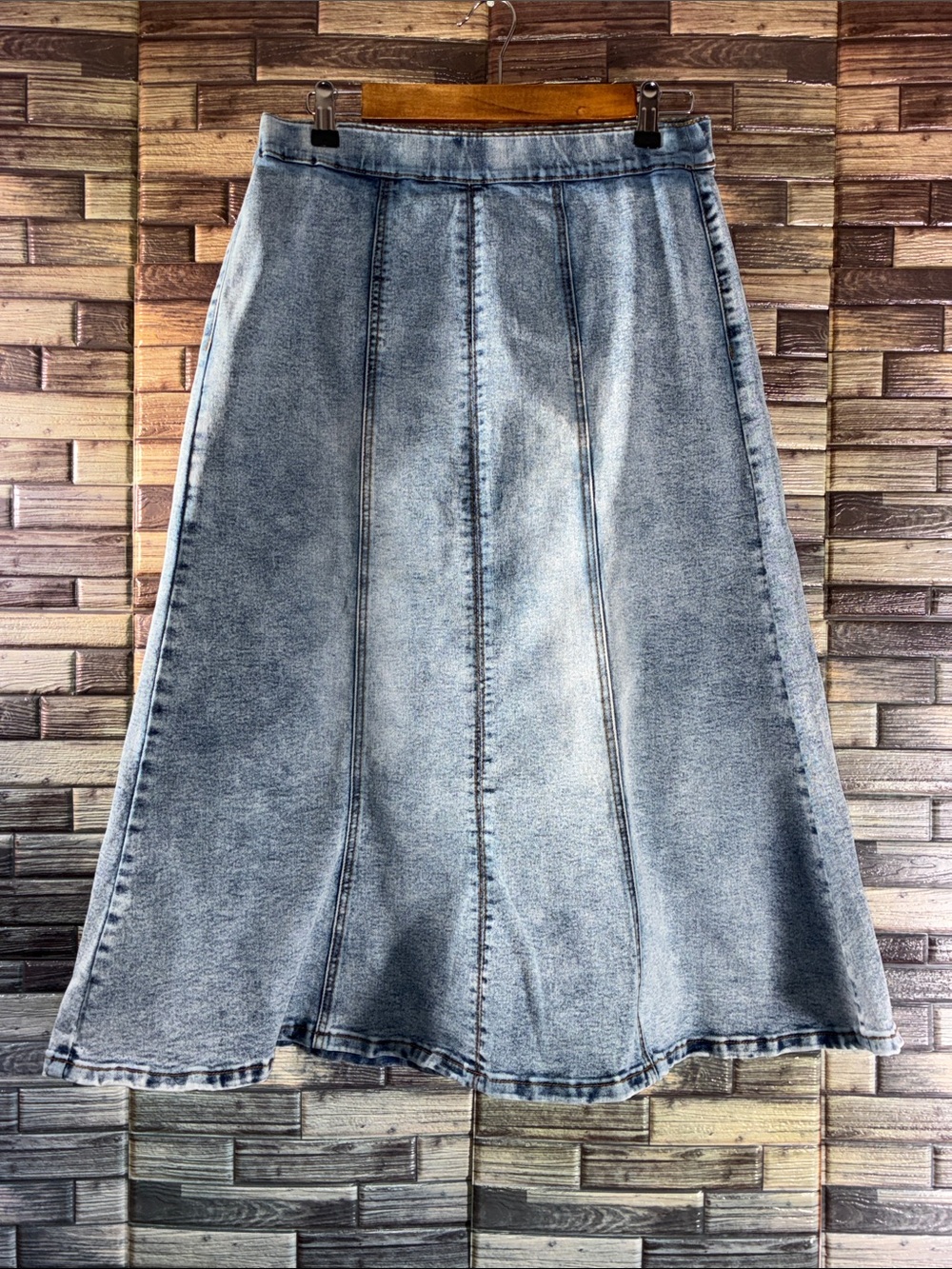 EUC EST 1946 Denim 8 Light Wash Denim A-Line Midi Skirt